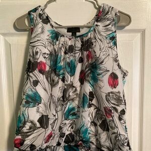 Worthington watercolor floral sleeveless blouse